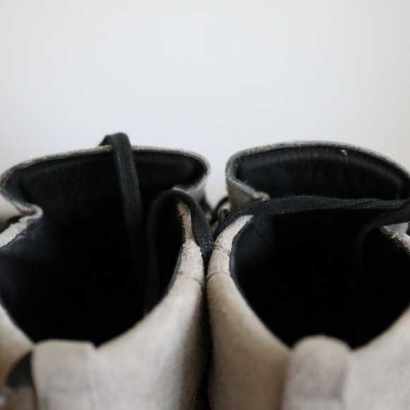 Balenciaga Men's Arena Grey Suede Sneaker - Picture 5 of 7